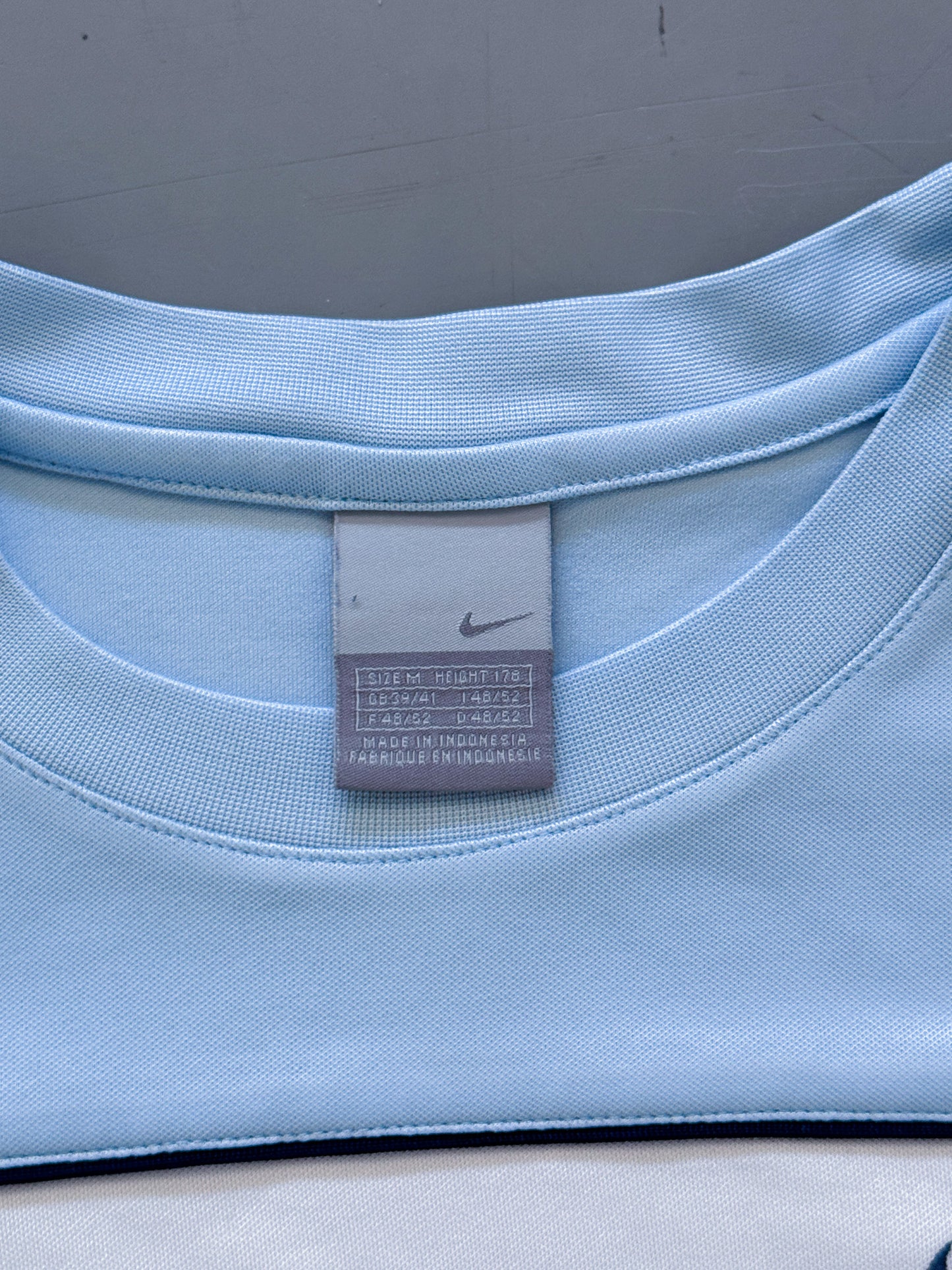 Vintage Nike *PREMIUM* Shirt | M