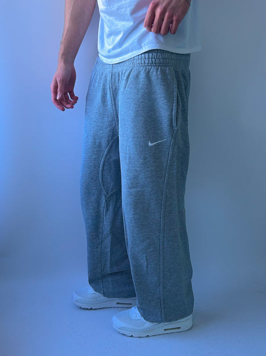 Nike Vintage Trackpants | M