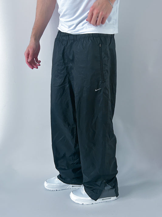 Nike Vintage Trackpants | L