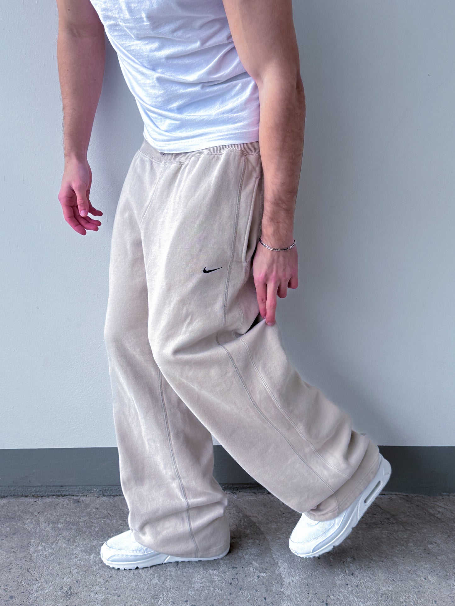Nike Vintage *PREMIUM* Open Leg Sweatpants / Jogger | M