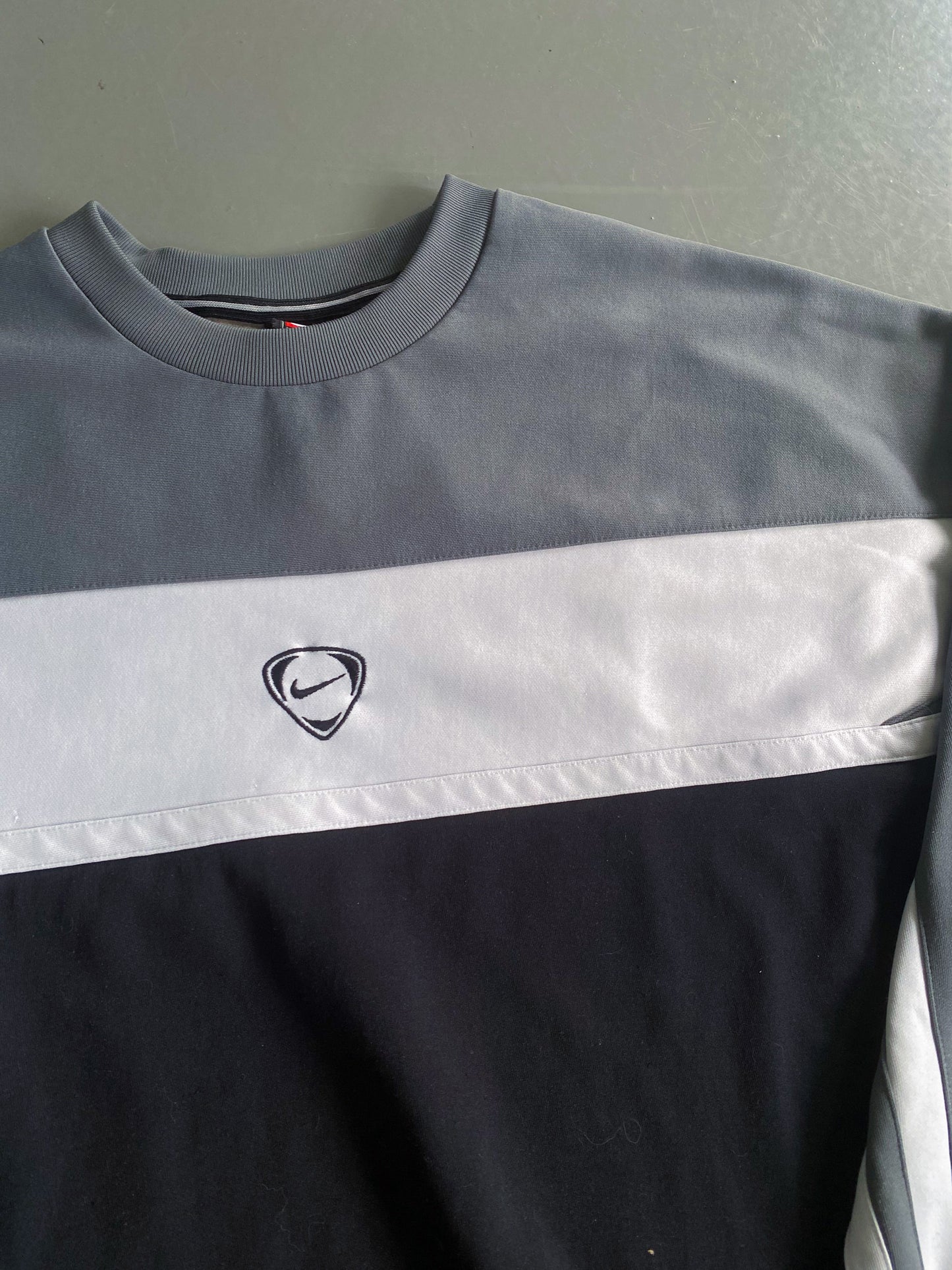 Nike Vintage Pullover | L