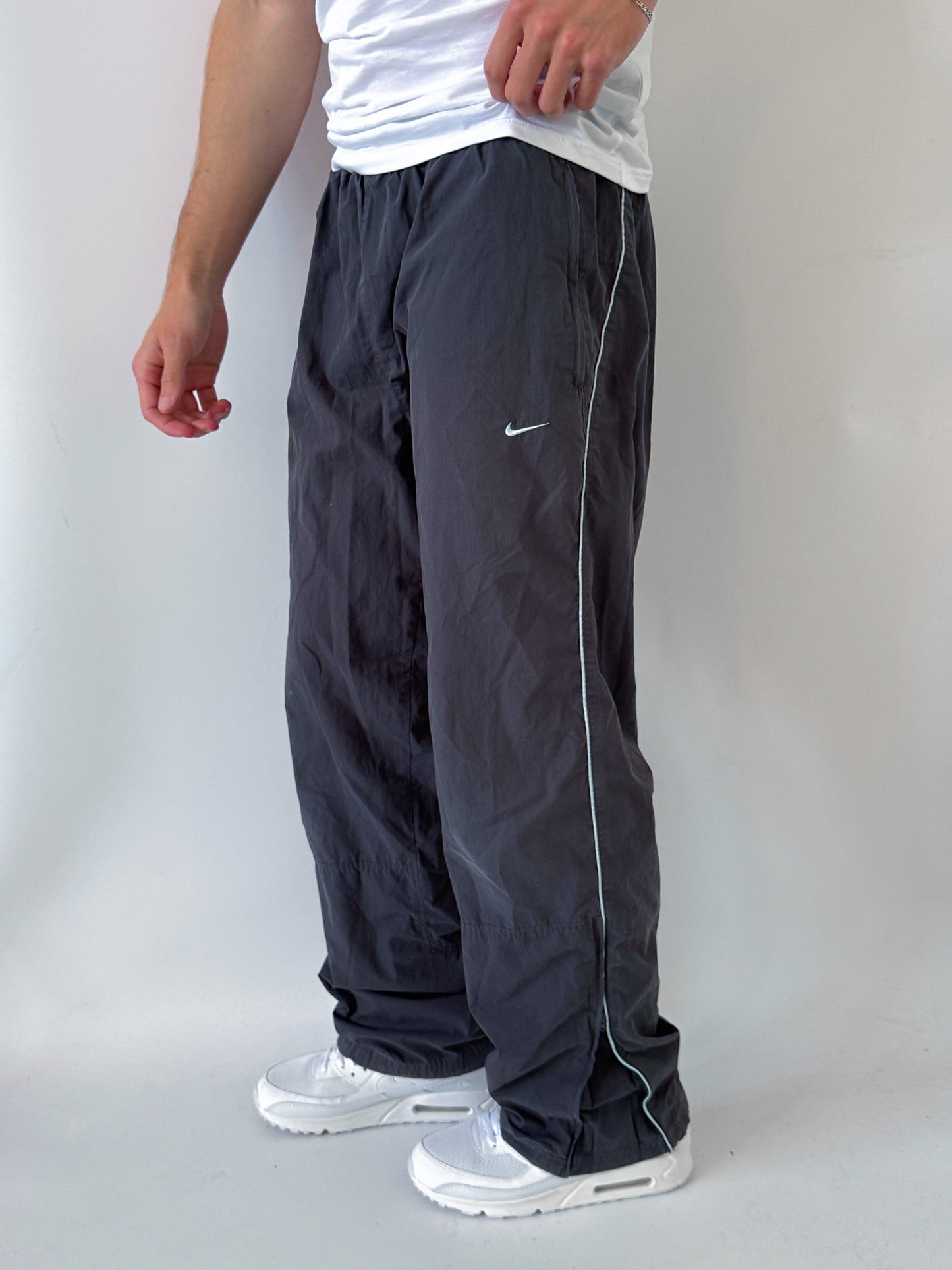 Nike Vintage Trackpants | L