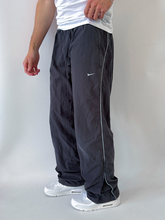 Nike Vintage Trackpants | L