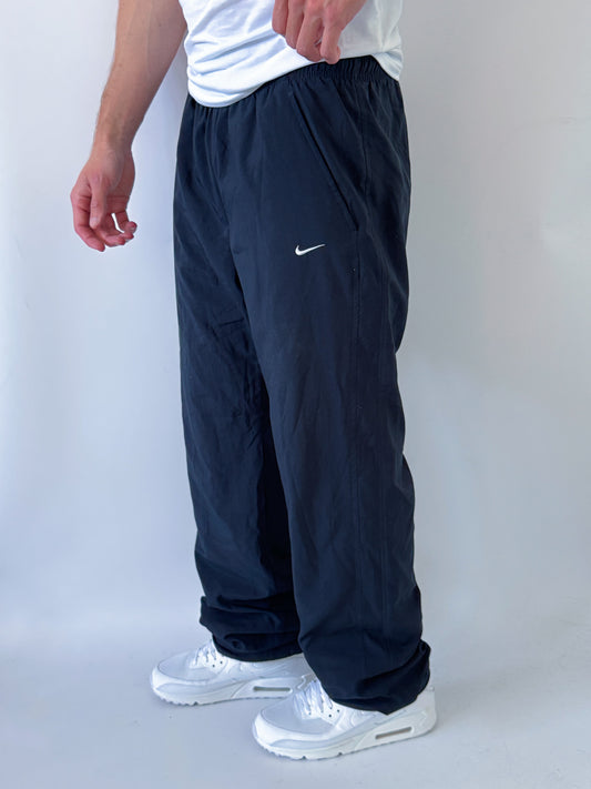 Nike Vintage Trackpants | L