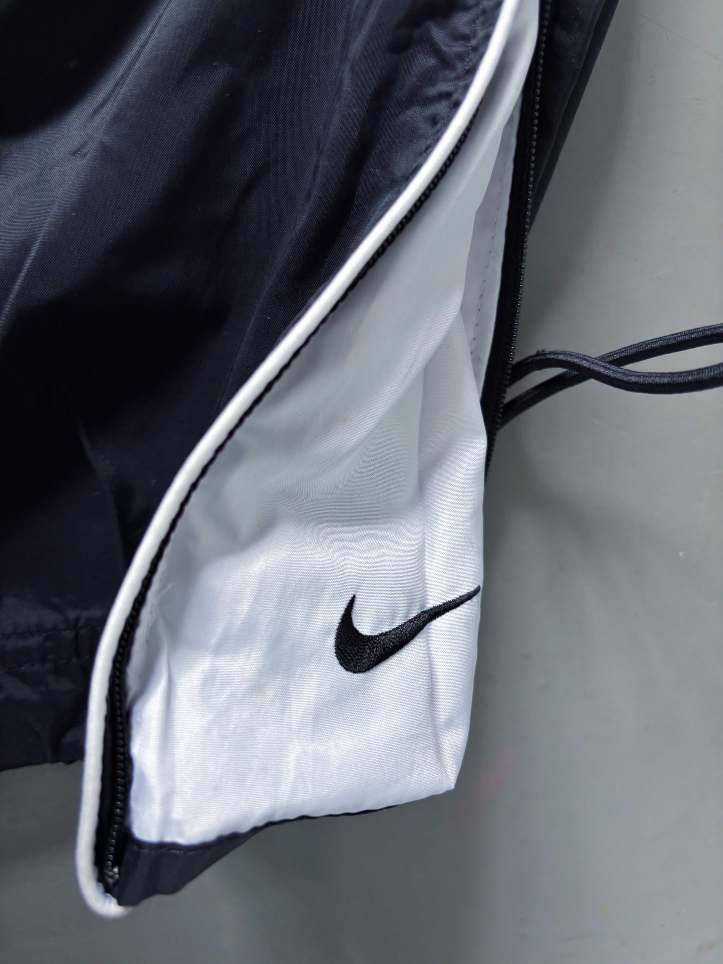 Nike Vintage *PREMIUM* Trackpants | M