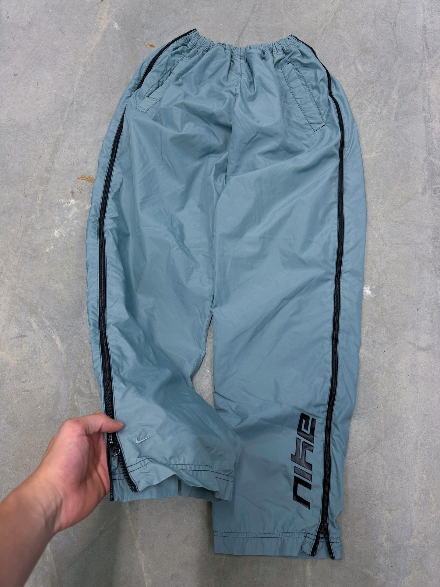 Nike Vintage Trackpants | L