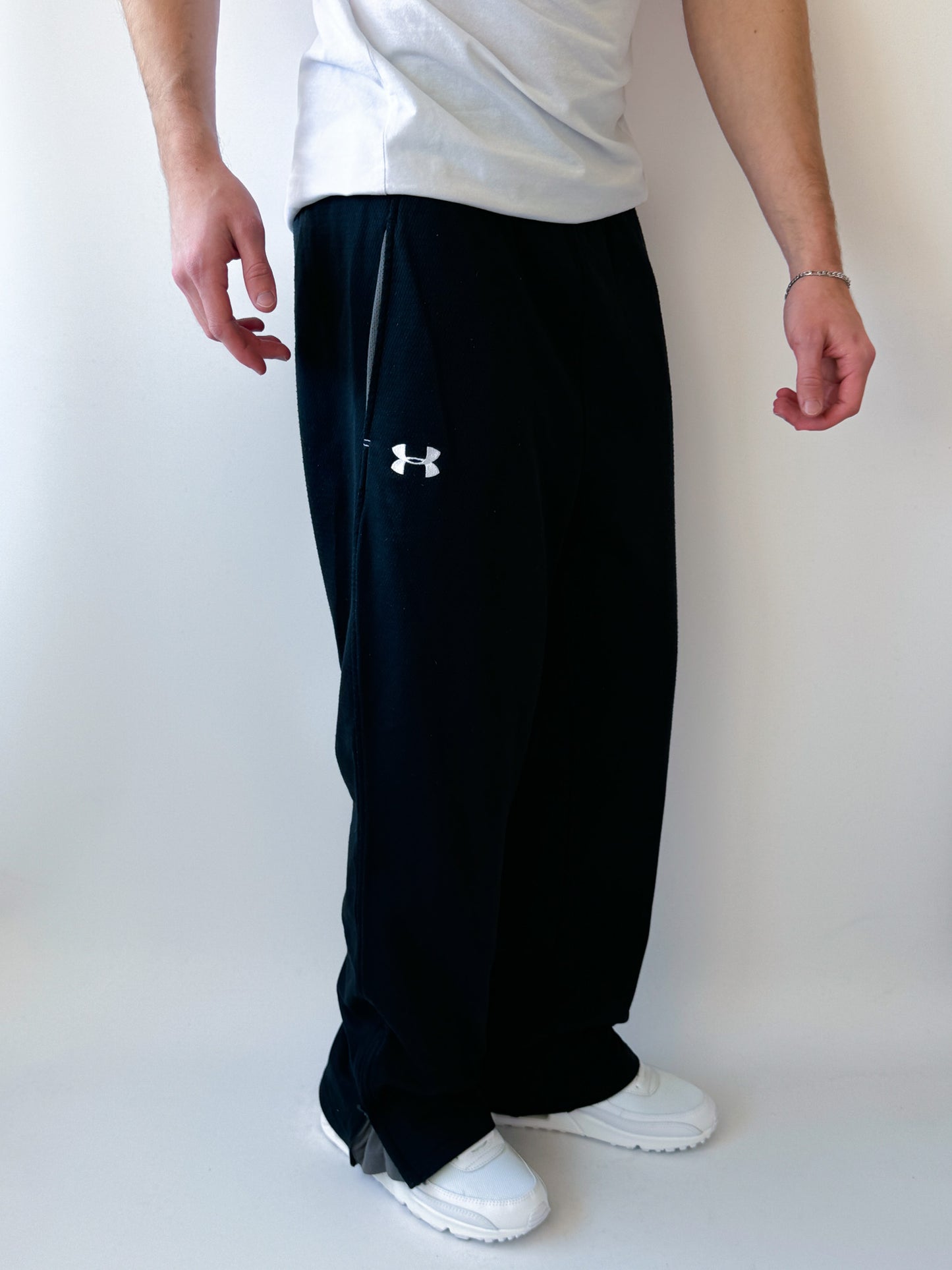 Under Armour Vintage Trackpants | M