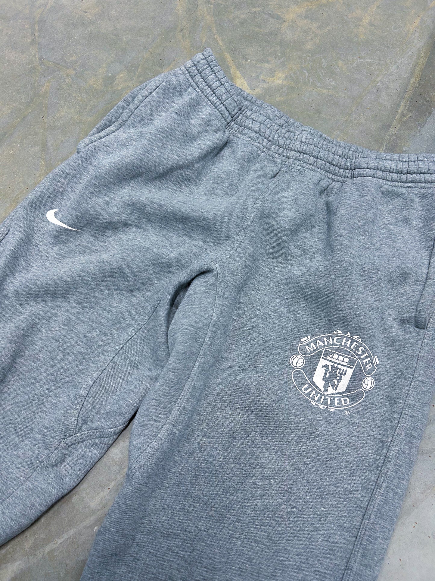 Nike x ManU Vintage Sweatpants | S