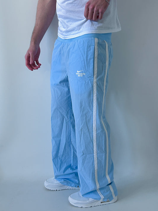 Nike Vintage *Babyblue* Trackpants | M