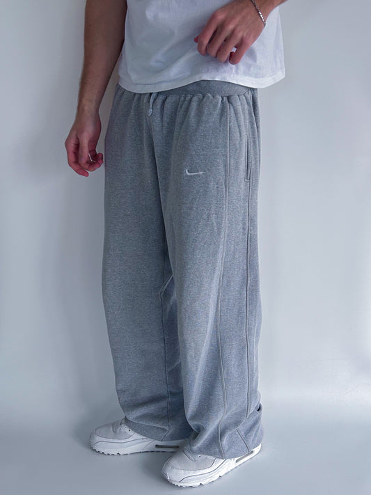 Nike Vintage Sweatpants | M