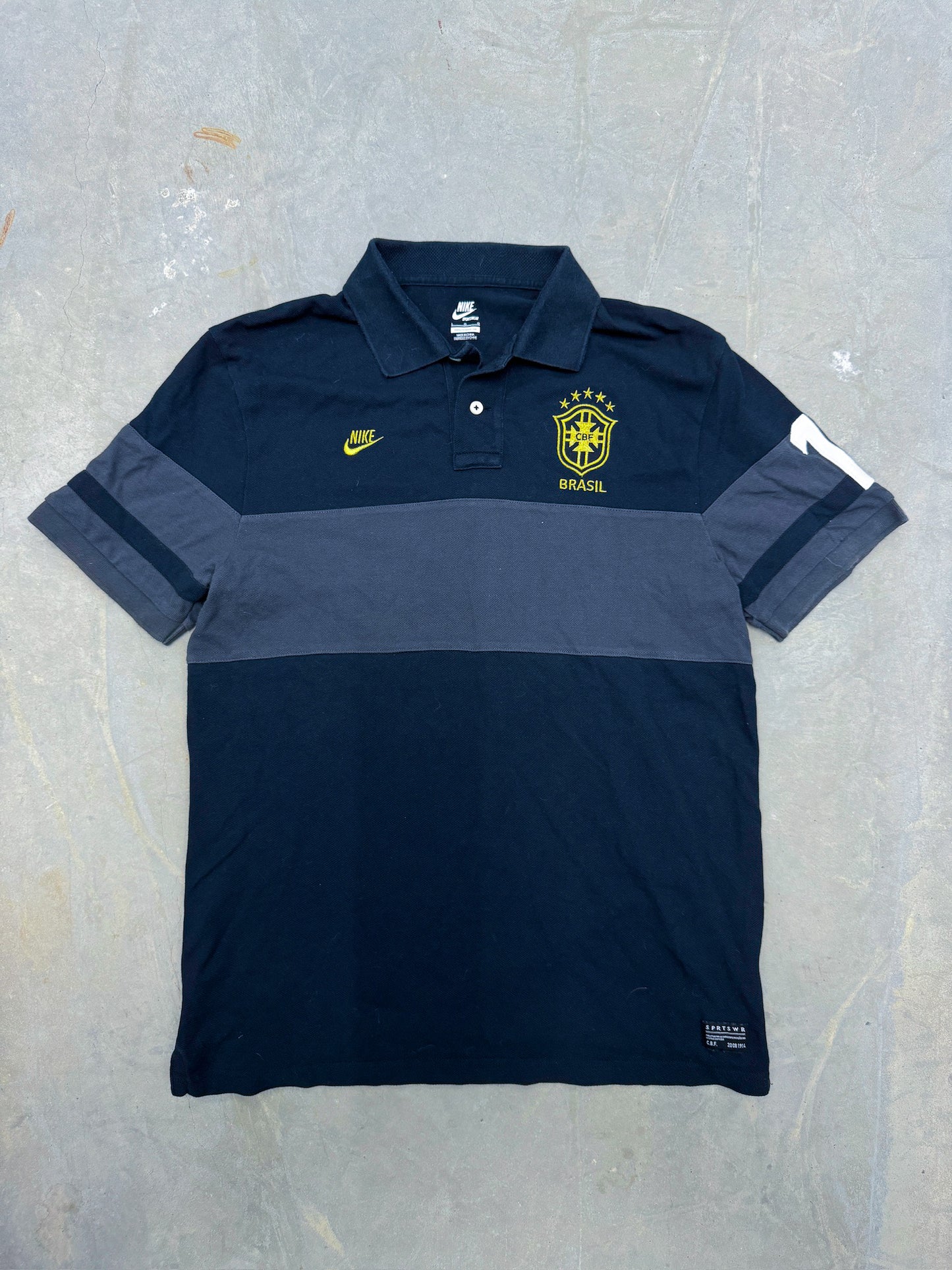 Vintage Nike x Brasil Shirt | L