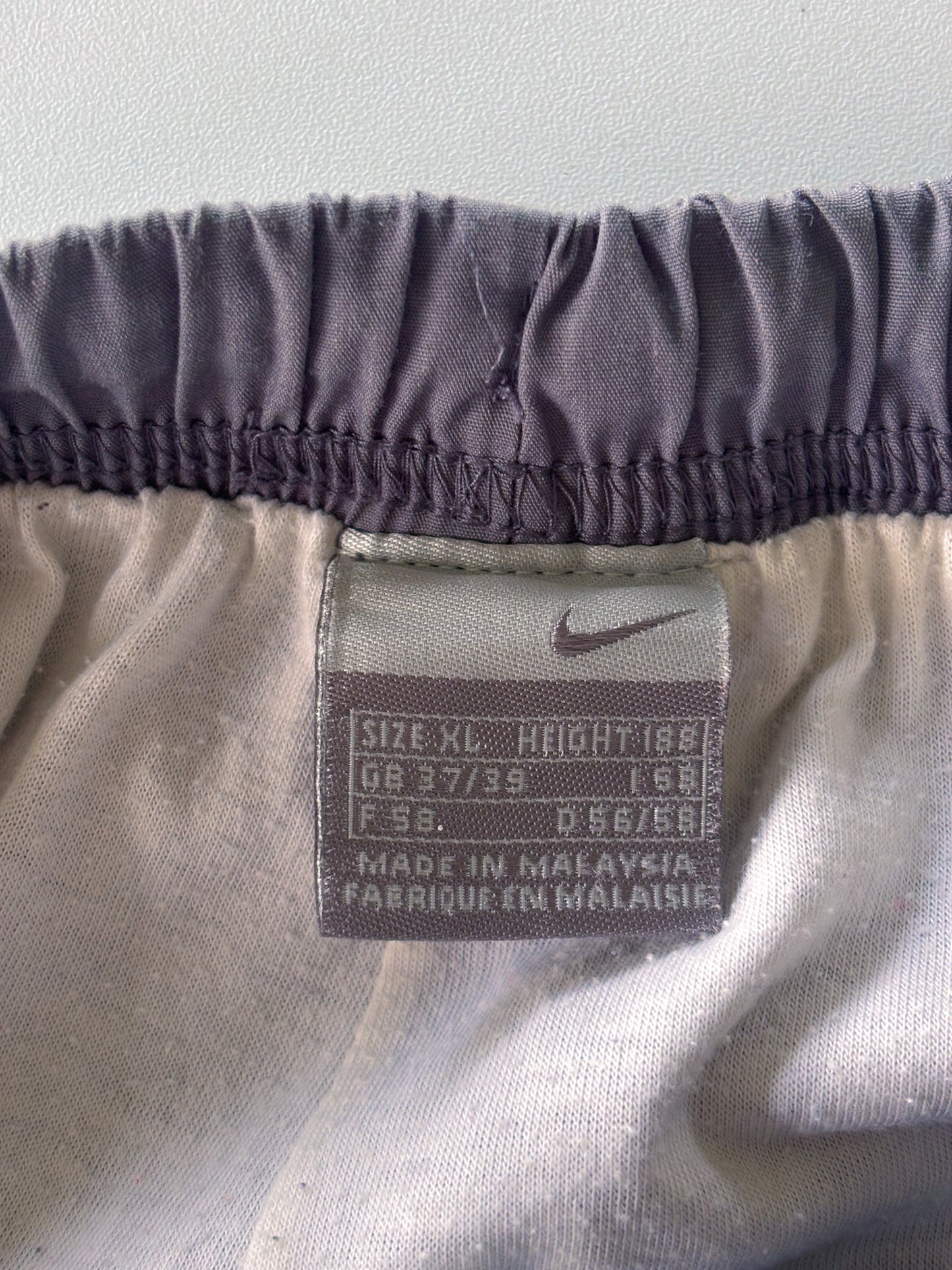 Nike Vintage *PREMIUM* Trackpants | Fittet L