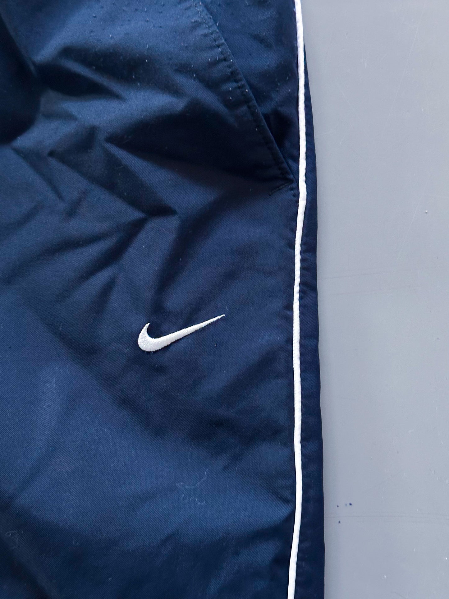 Nike Vintage Trackpants | L