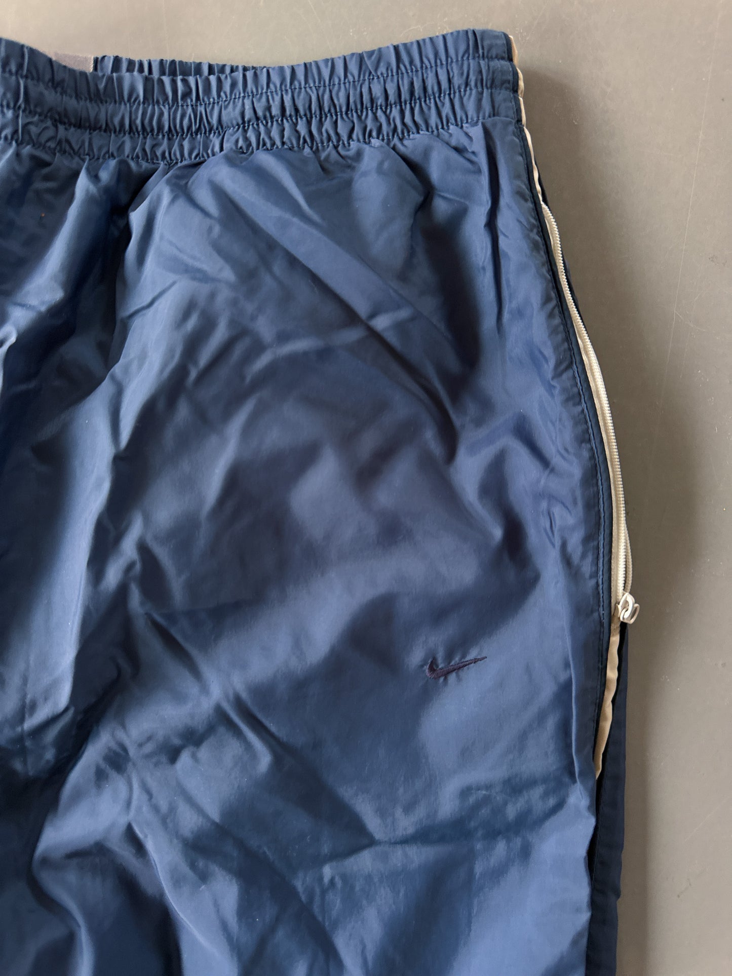 Nike Vintage Trackpants | L