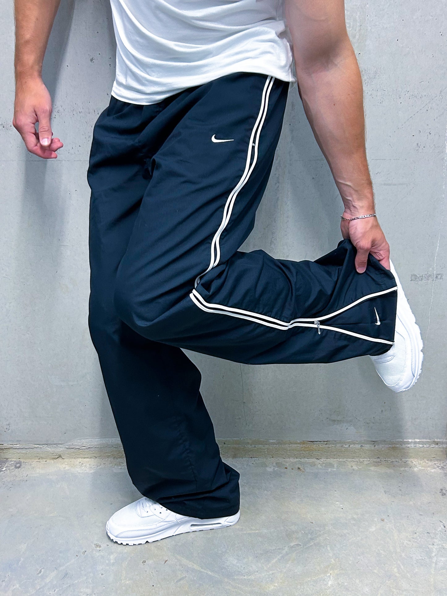 Nike Vintage *Premium* Trackpants | S