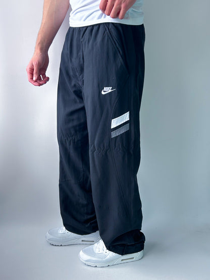 Nike Vintage Trackpants | L