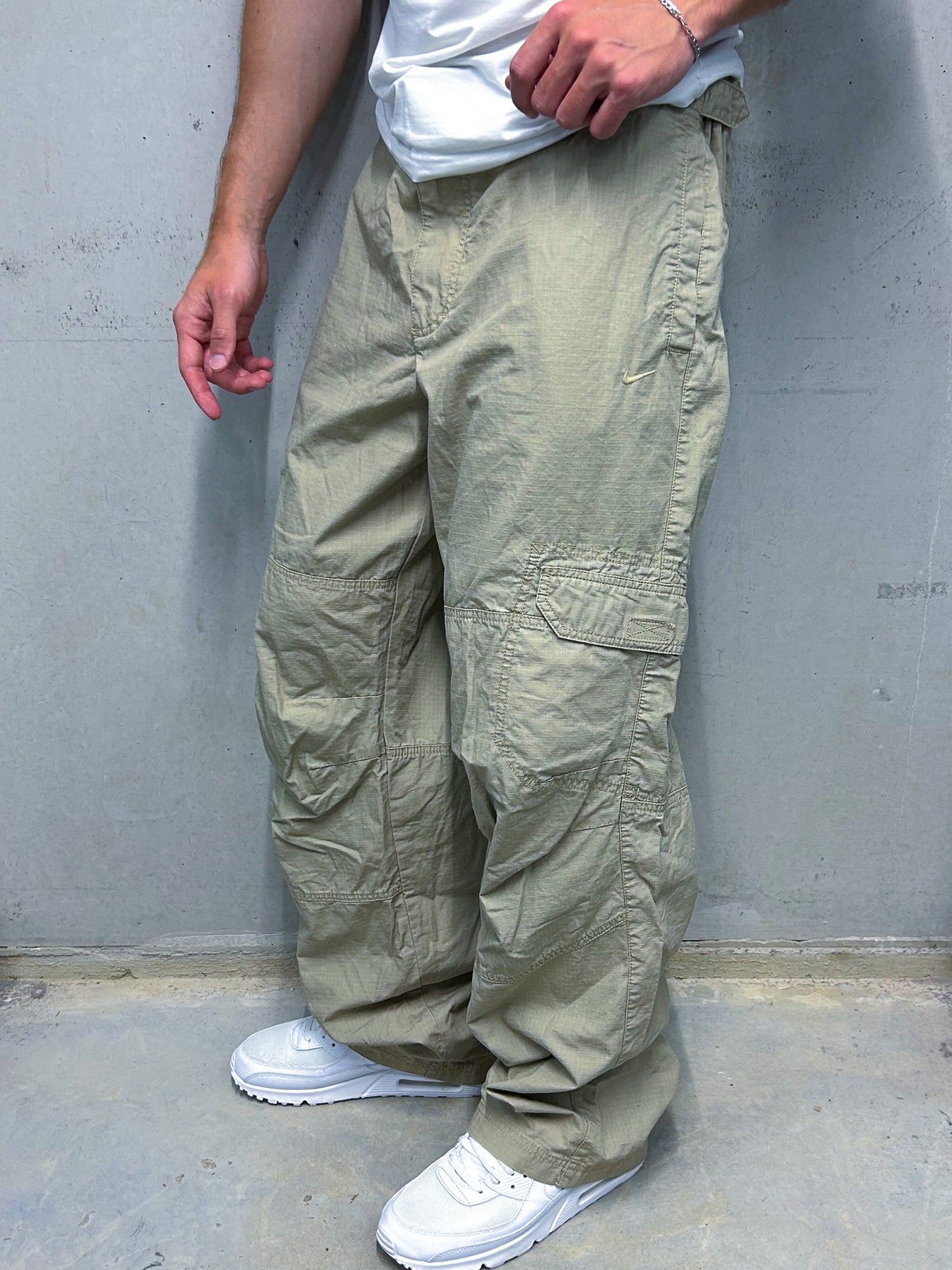 Nike Vintage *Premium* Cargo | XL