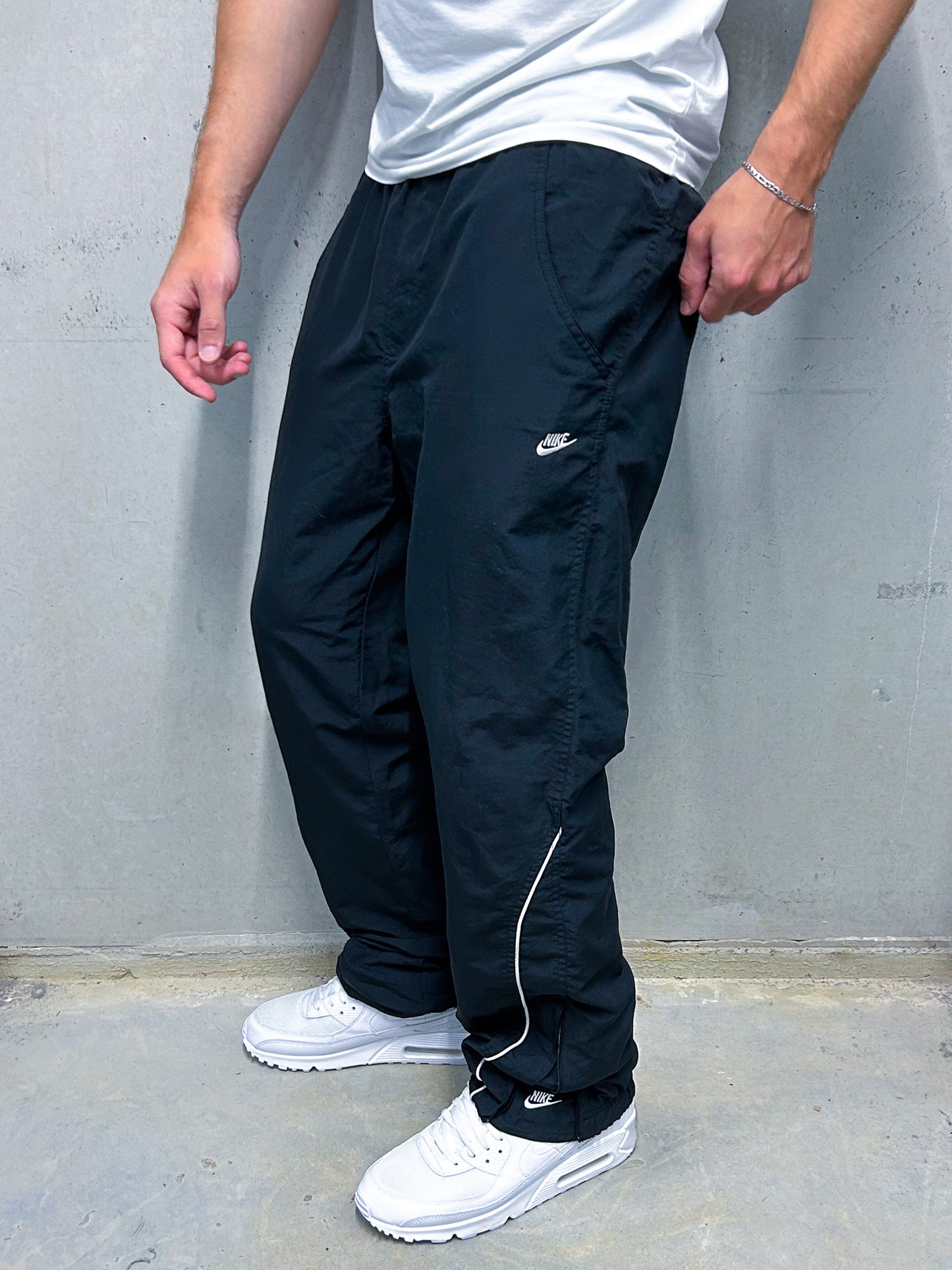 Nike Vintage Trackpants | M