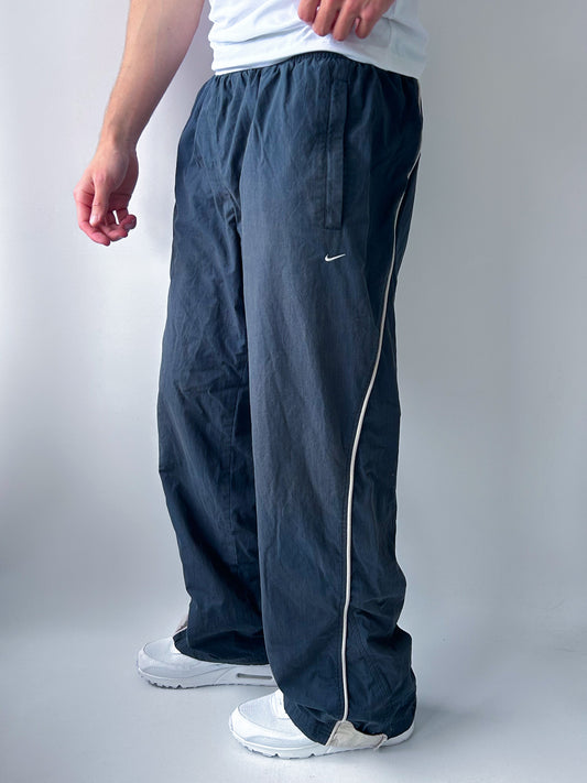 Nike Vintage Trackpants | L