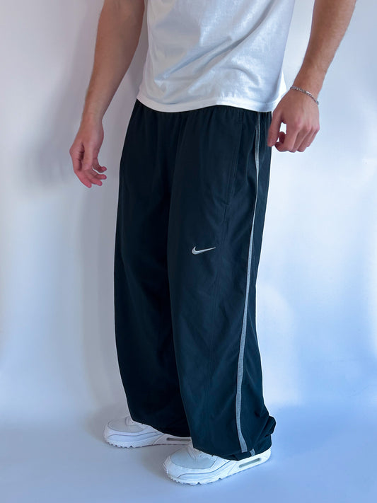 Nike Vintage Trackpants | XL