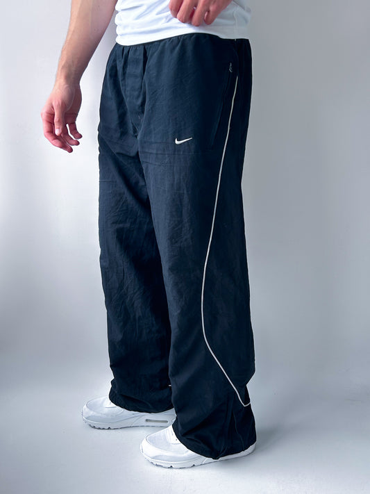 Nike Vintage Trackpants | L