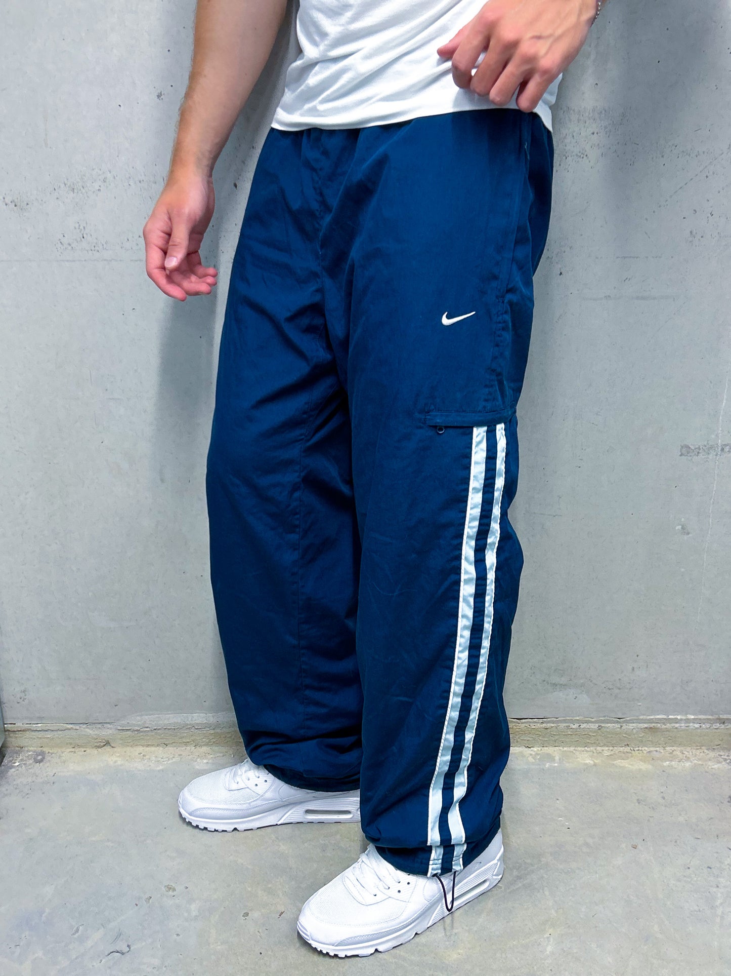 Nike Vintage Trackpants | L