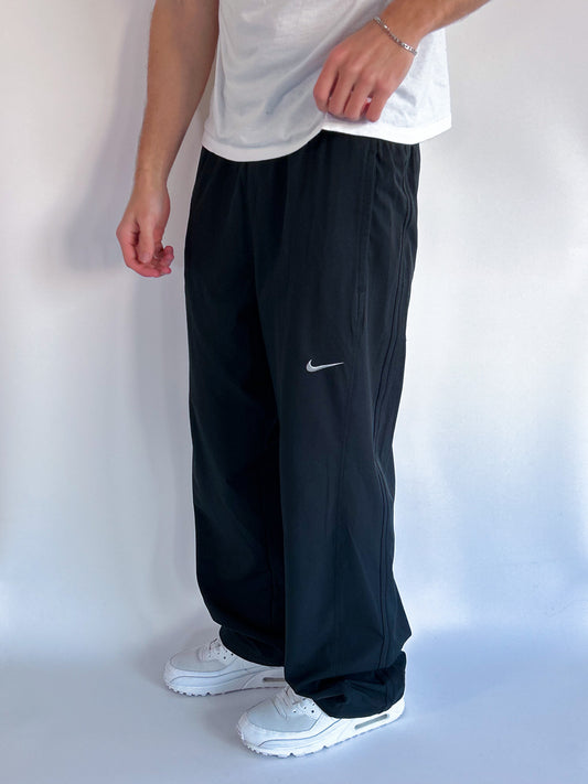Nike Vintage Trackpants | L