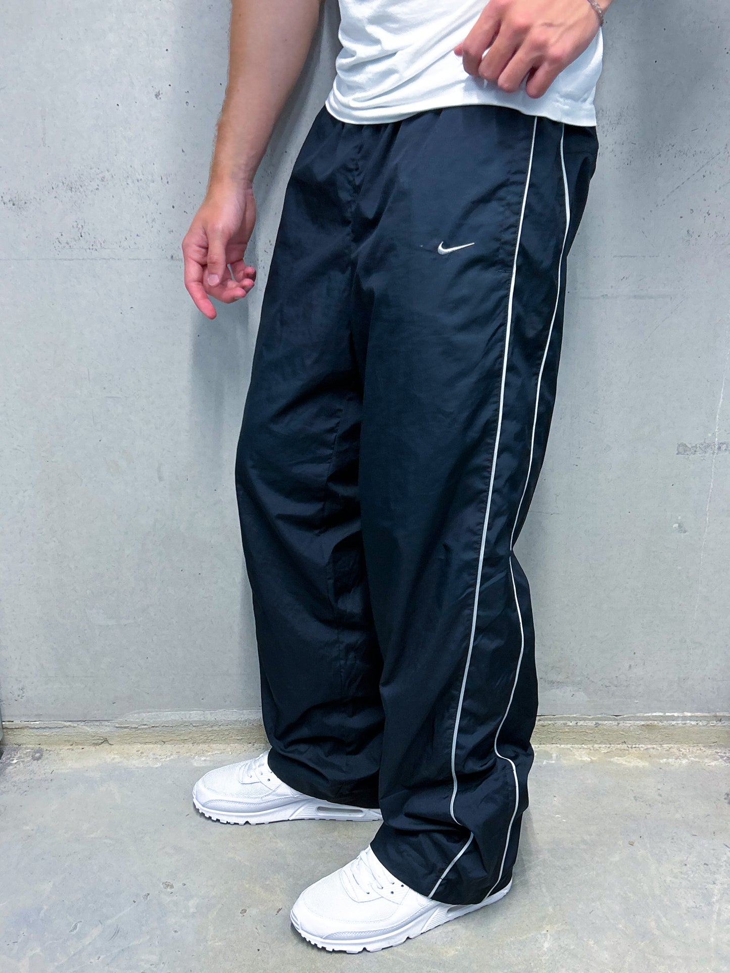 Nike Vintage Trackpants | L