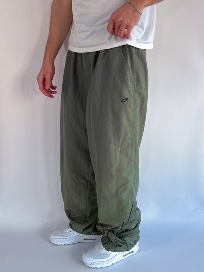 Nike Vintage Trackpants | L