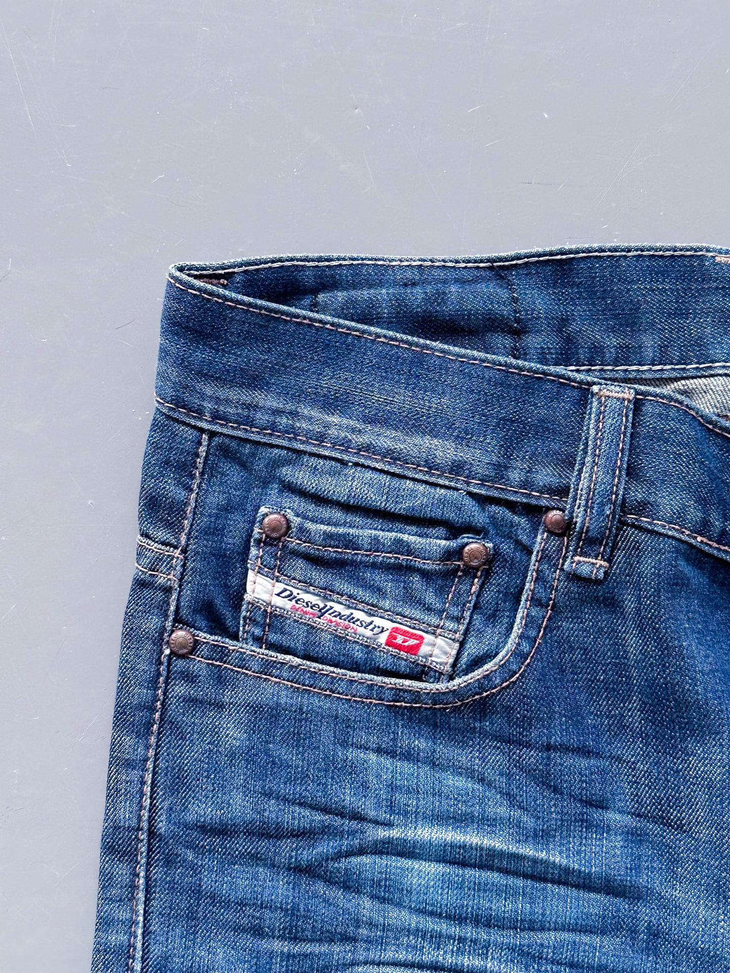 Diesel Vintage Y2K Staight Fit Jeans | S