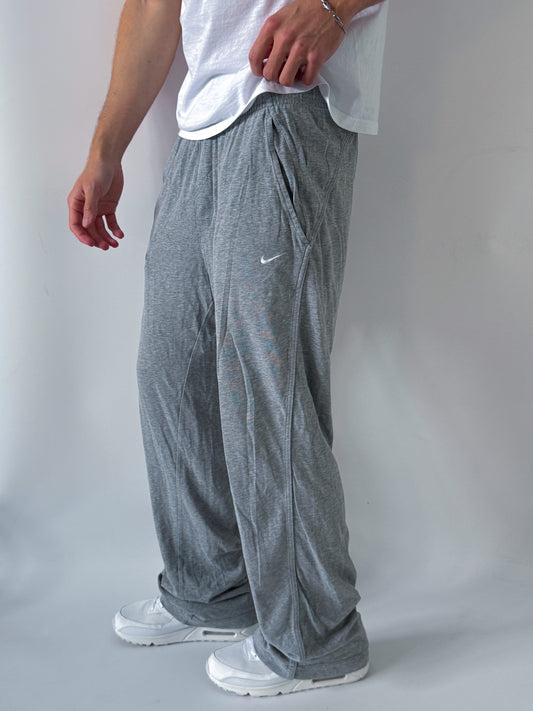 Nike Vintage Open Leg Sweatpants | M
