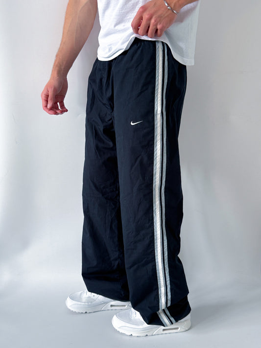 Nike Vintage Trackpants | L