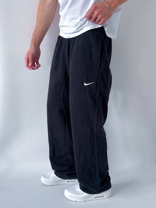 Nike Vintage Open Leg Sweatpants | M