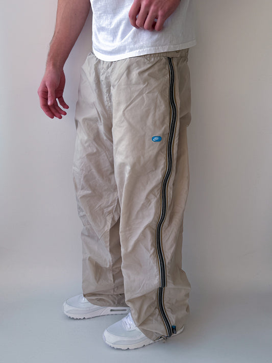 Nike Vintage Trackpants | L