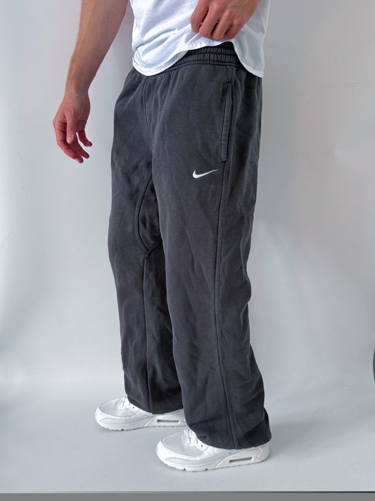 Nike Vintage Sweatpants | L
