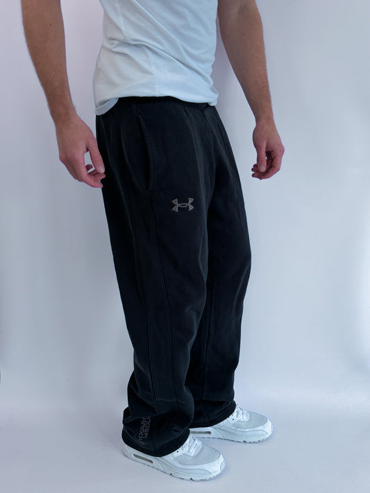 Under Armour Vintage Sweatpants | M
