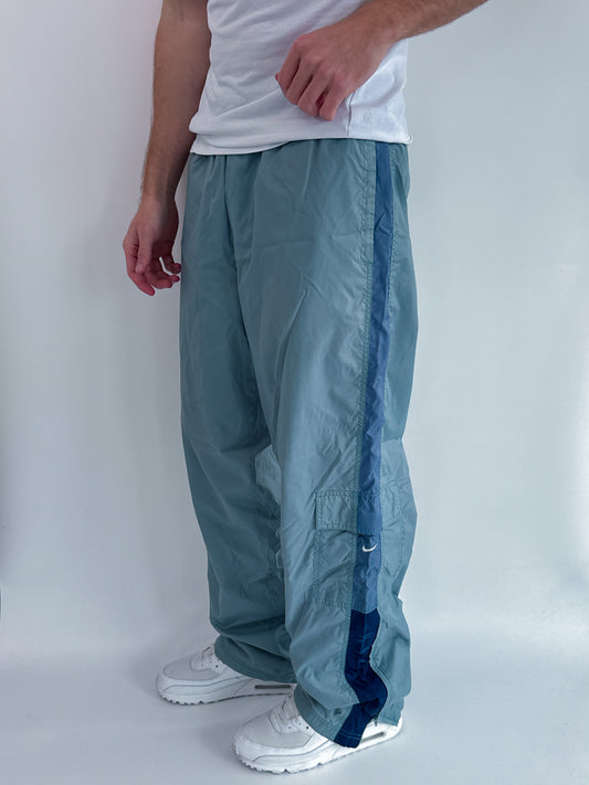 Nike Vintage Cargo Trackpants | L