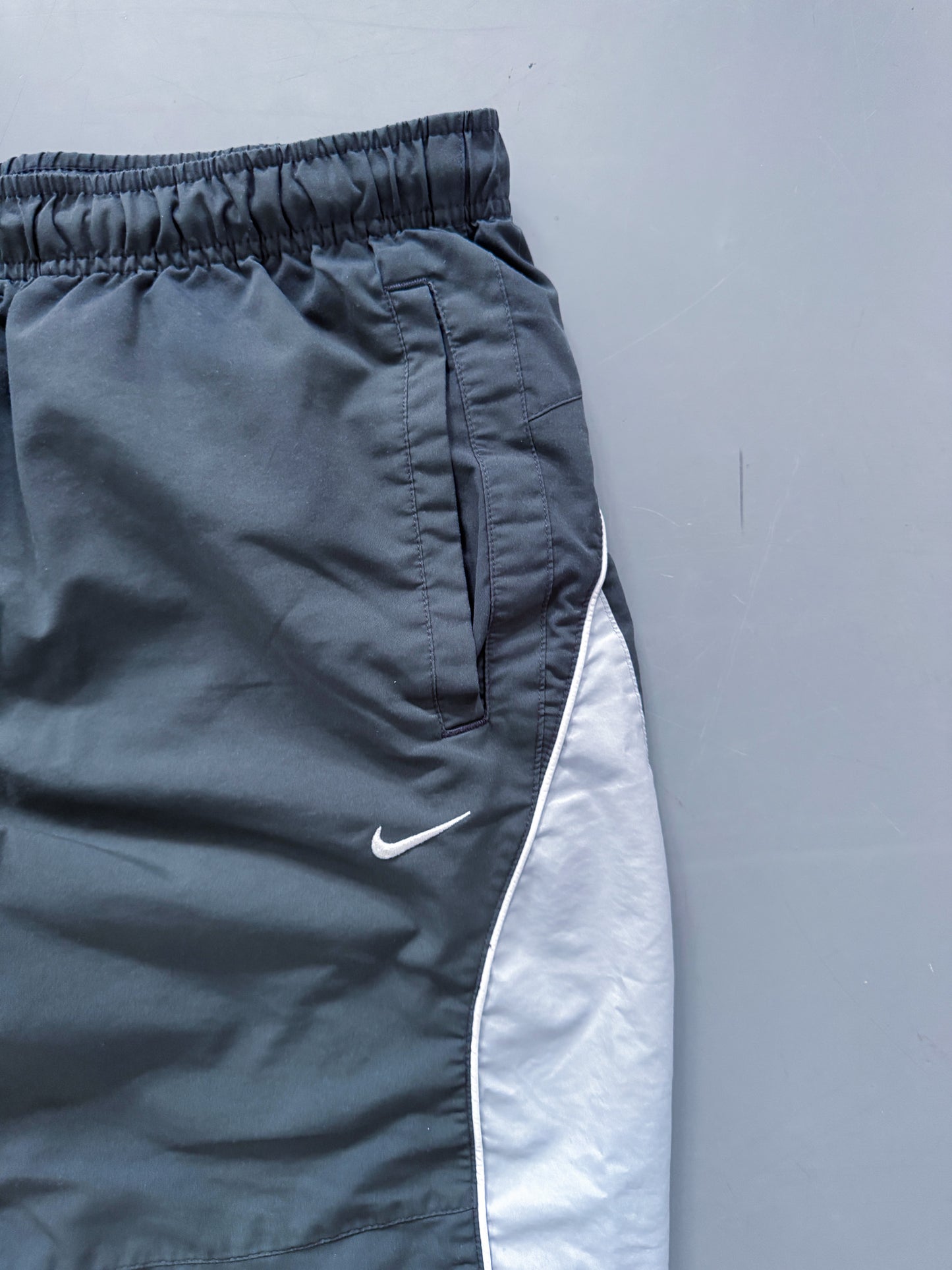 Vintage Nike Shorts | L