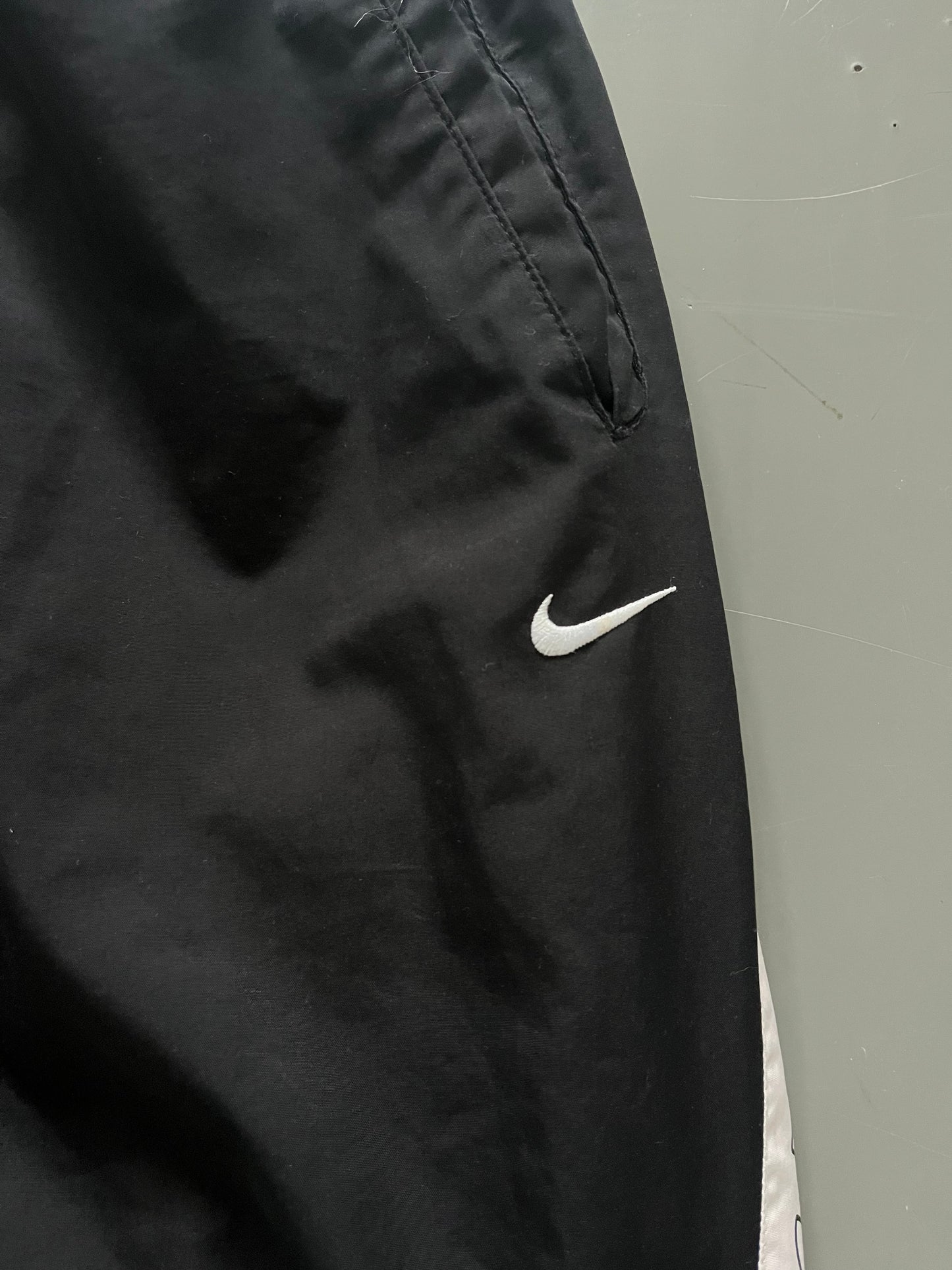 Nike Vintage Trackpants | L