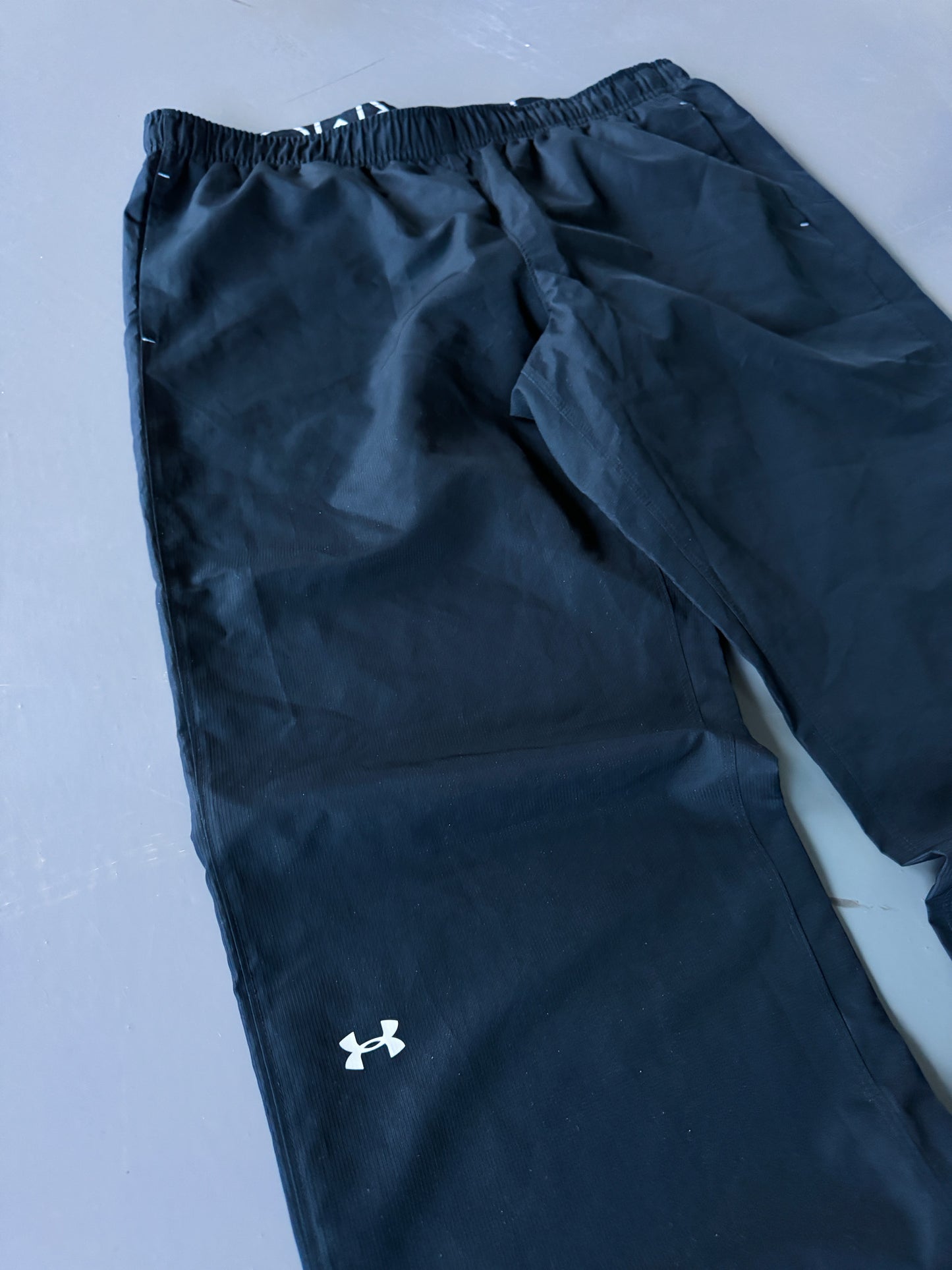 Under Armour Vintage Trackpants | M