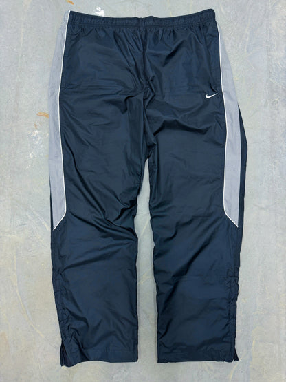 Nike Vintage *Premium* Trackpants | L
