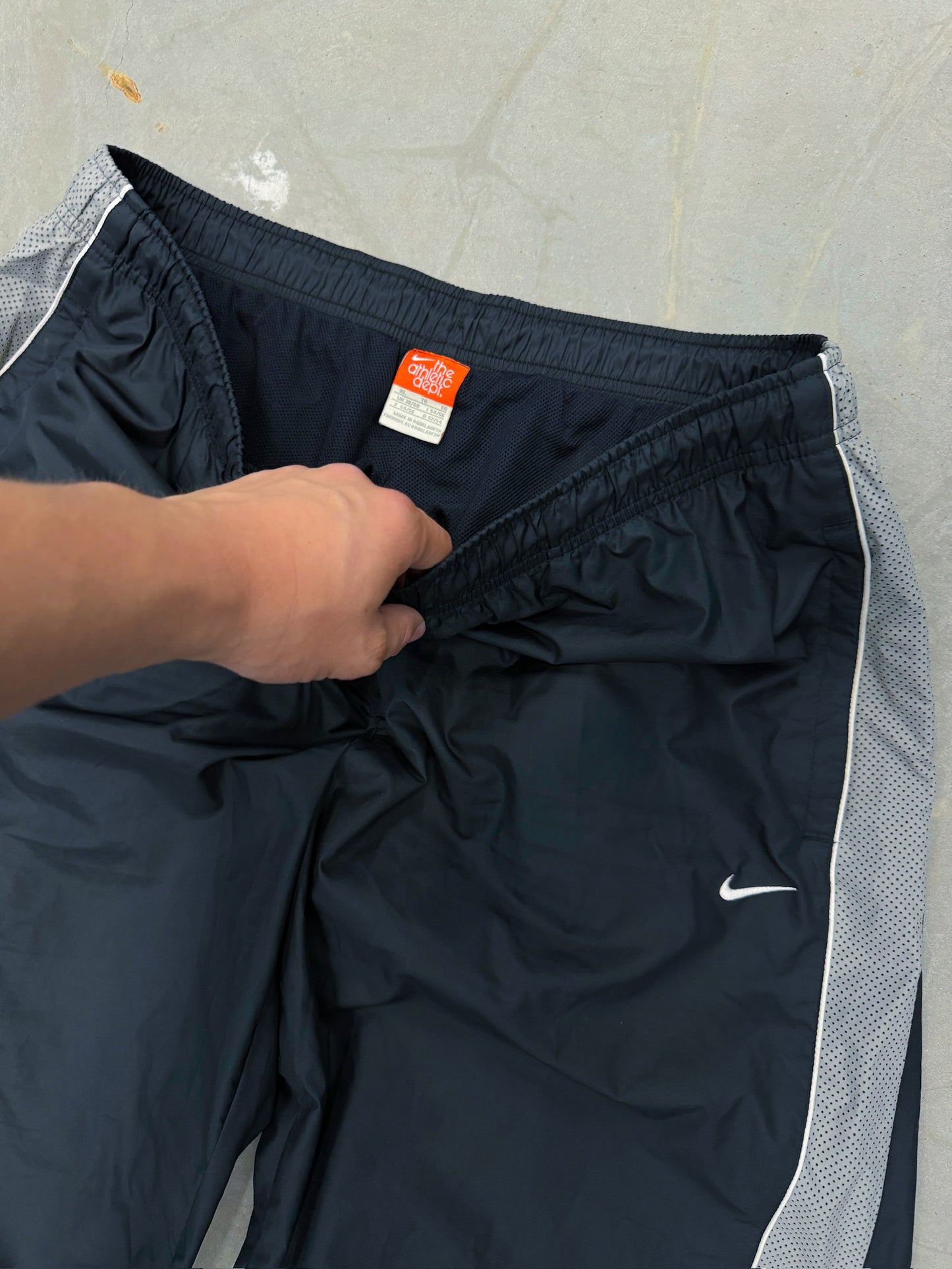 Nike Vintage *Premium* Trackpants | XL