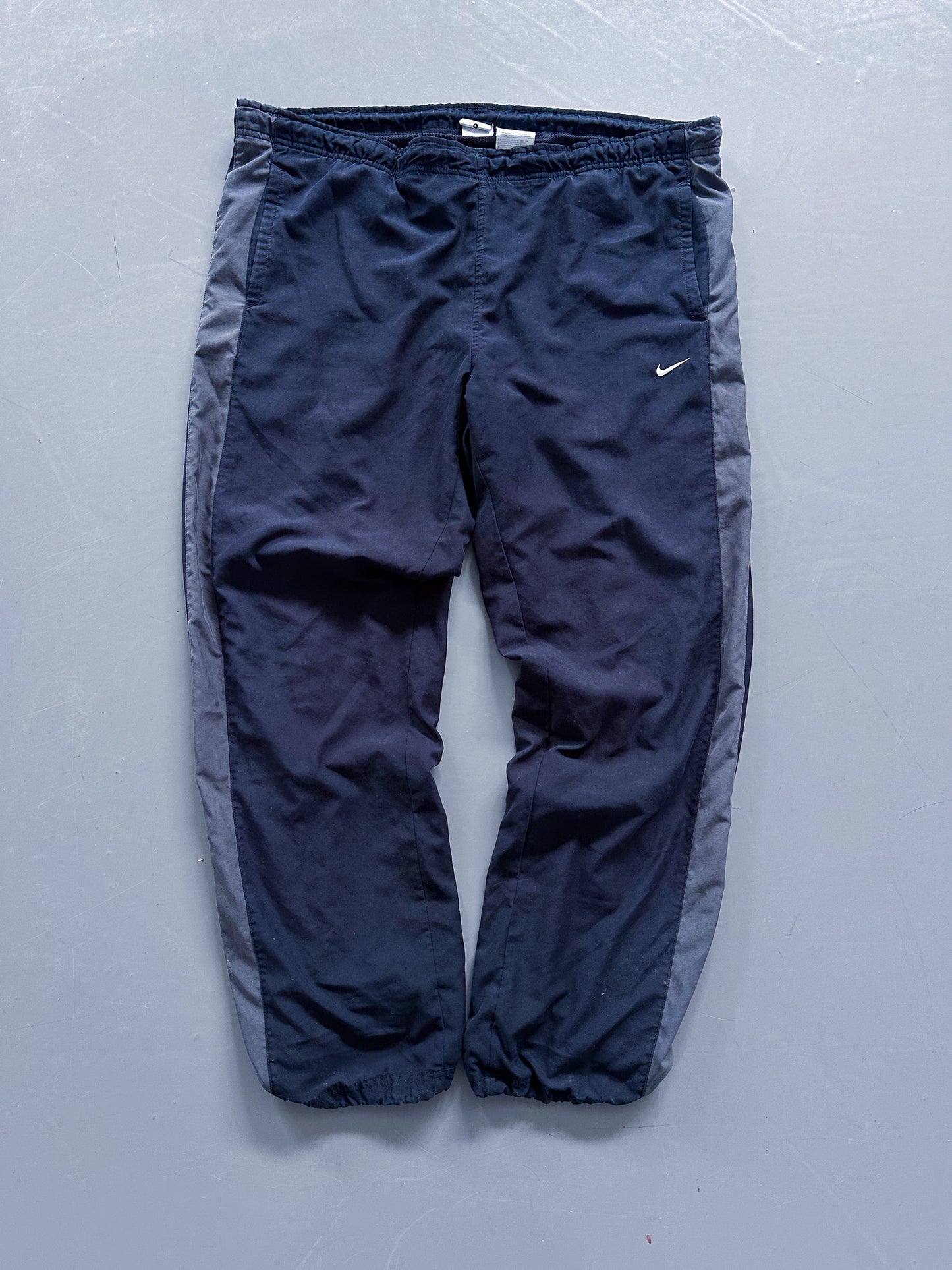 Nike Vintage Trackpants | L