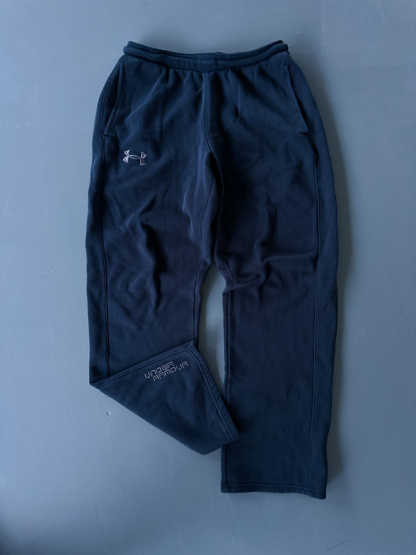 Under Armour Vintage Sweatpants | M