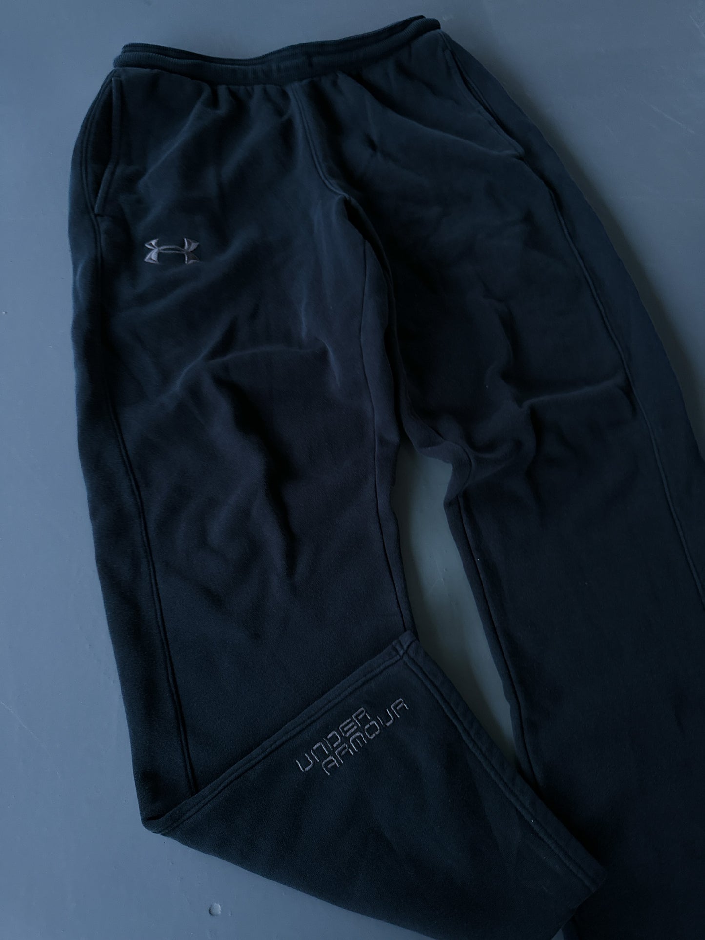 Under Armour Vintage Sweatpants | M