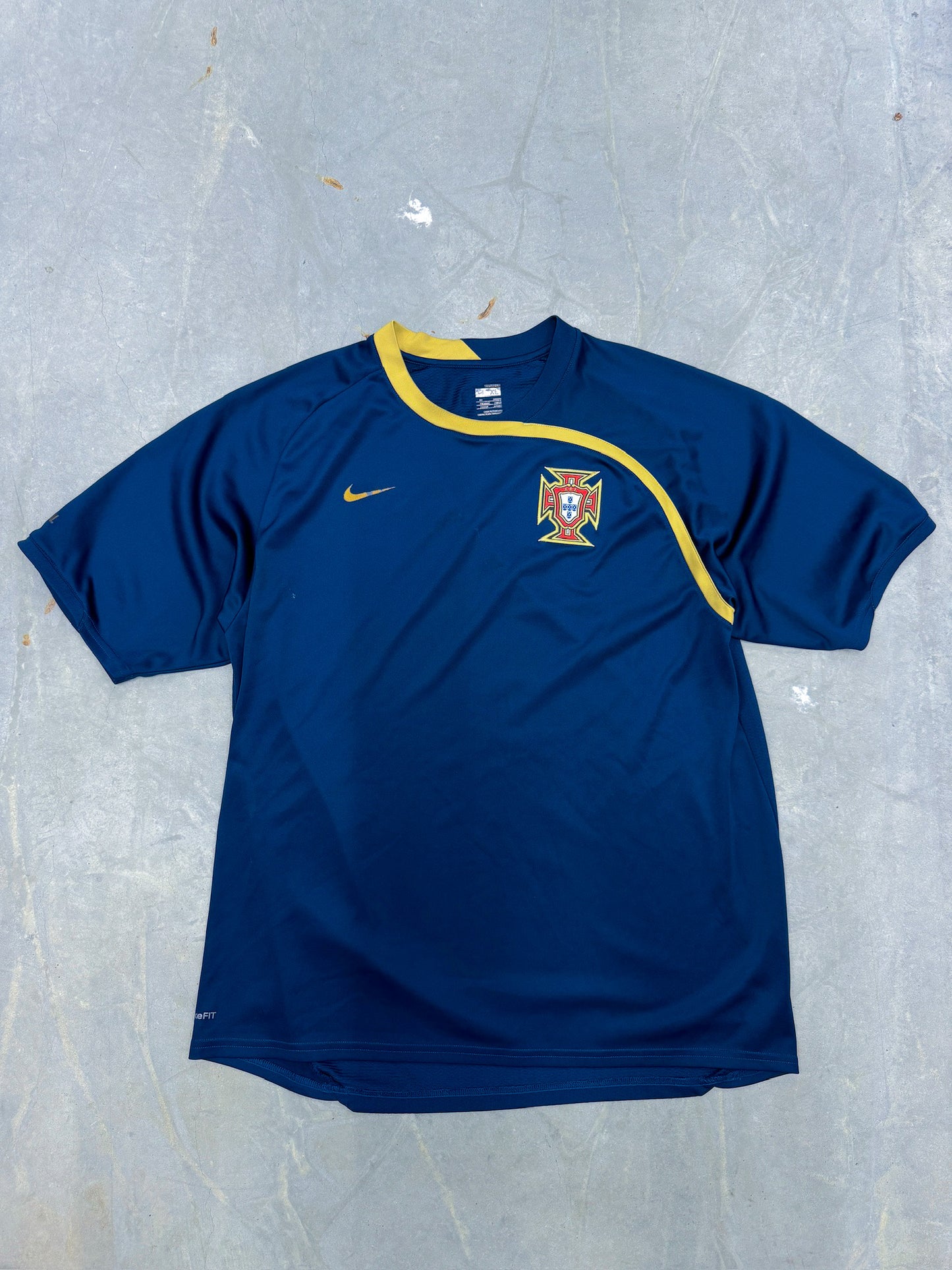 Nike x Portugal Vintage Jersey | XL