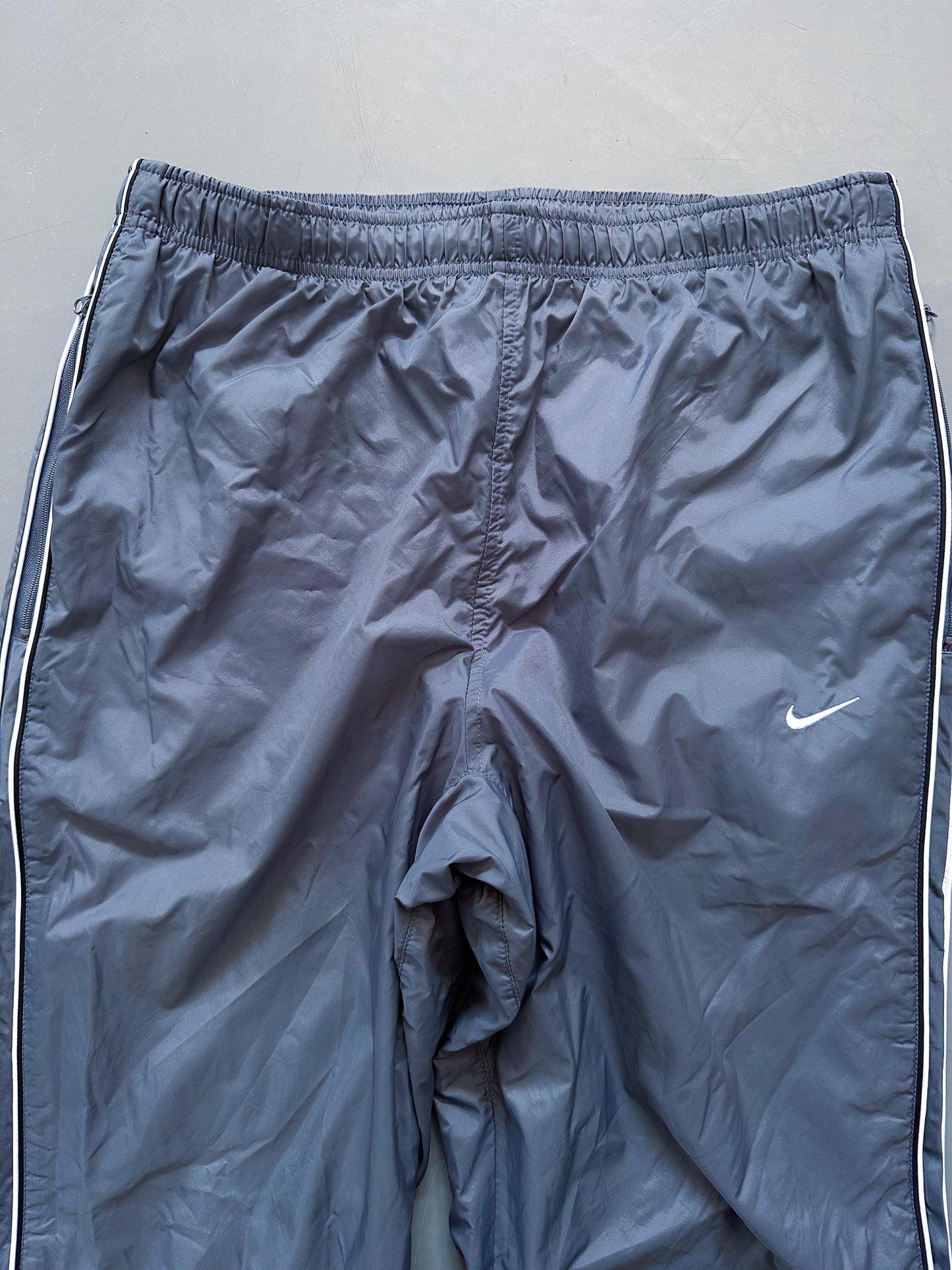 Nike Vintage Trackpants | L