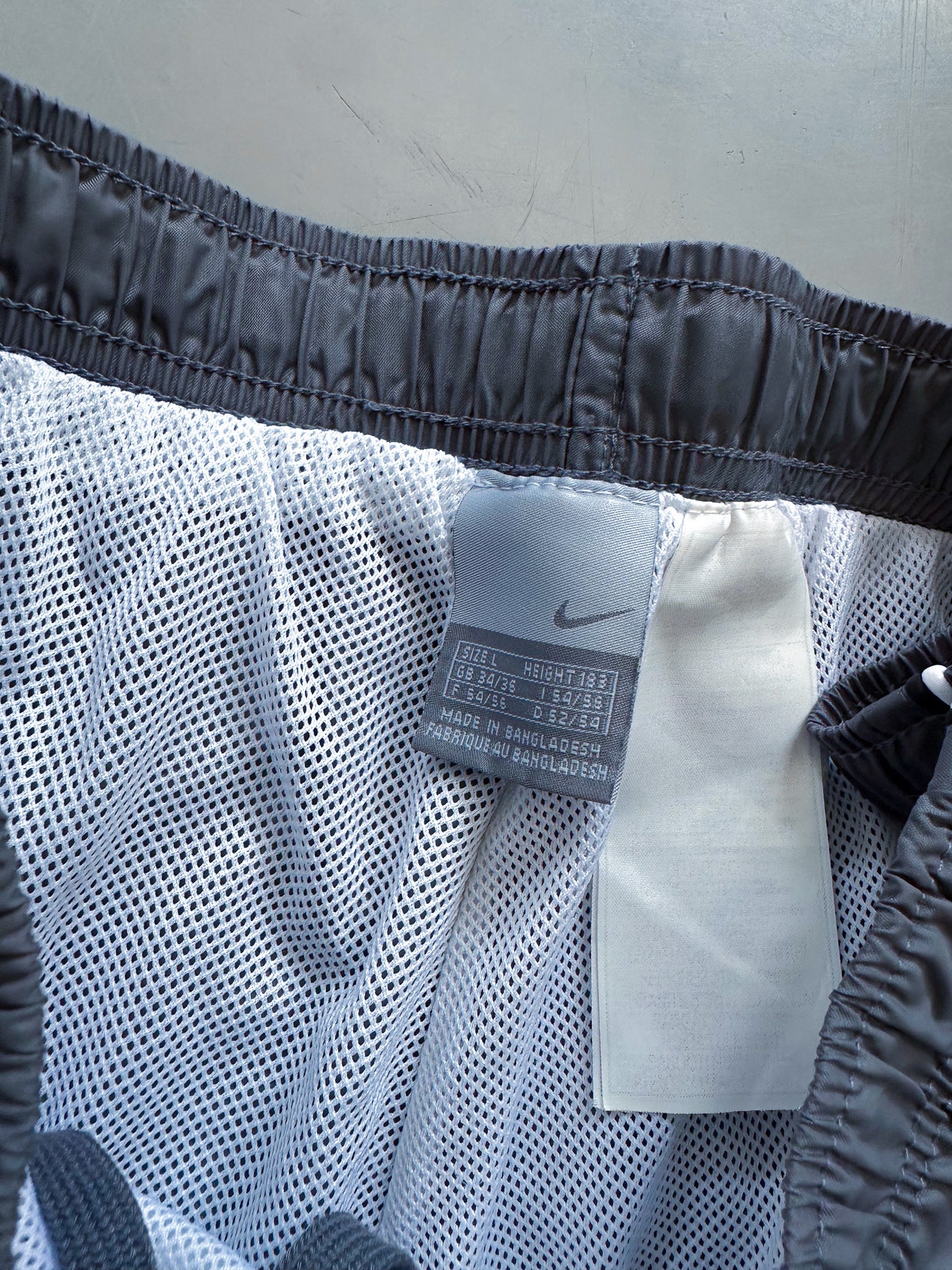 Nike Vintage Trackpants | L