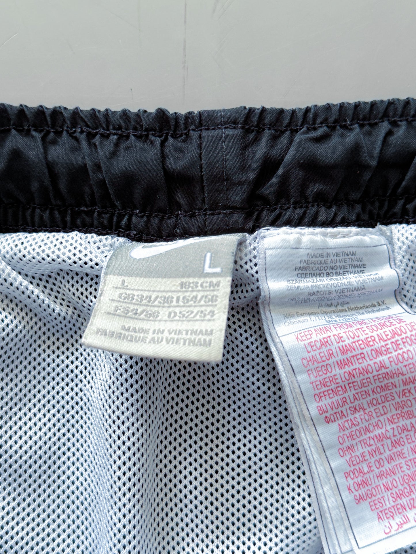 Vintage Nike Shorts | L