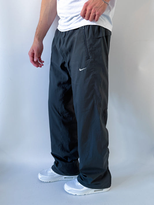 Nike Vintage Trackpants | M